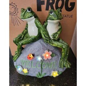 New Solar Garden Outdoor Statues Frog with Succulent and 7 LED Lights